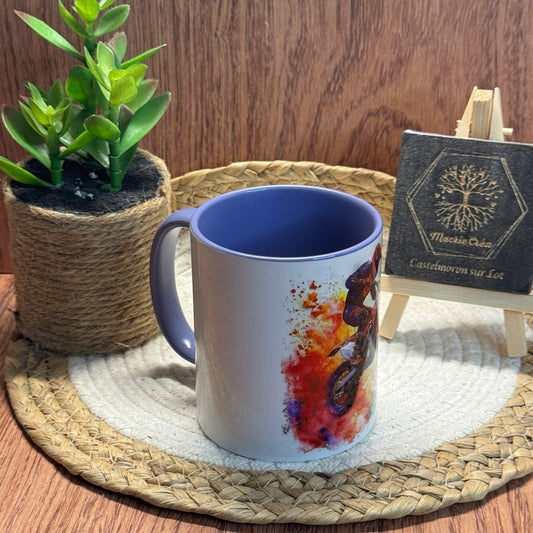 Mug sublimation – Motocross aquarelle feu (intérieur bleu)