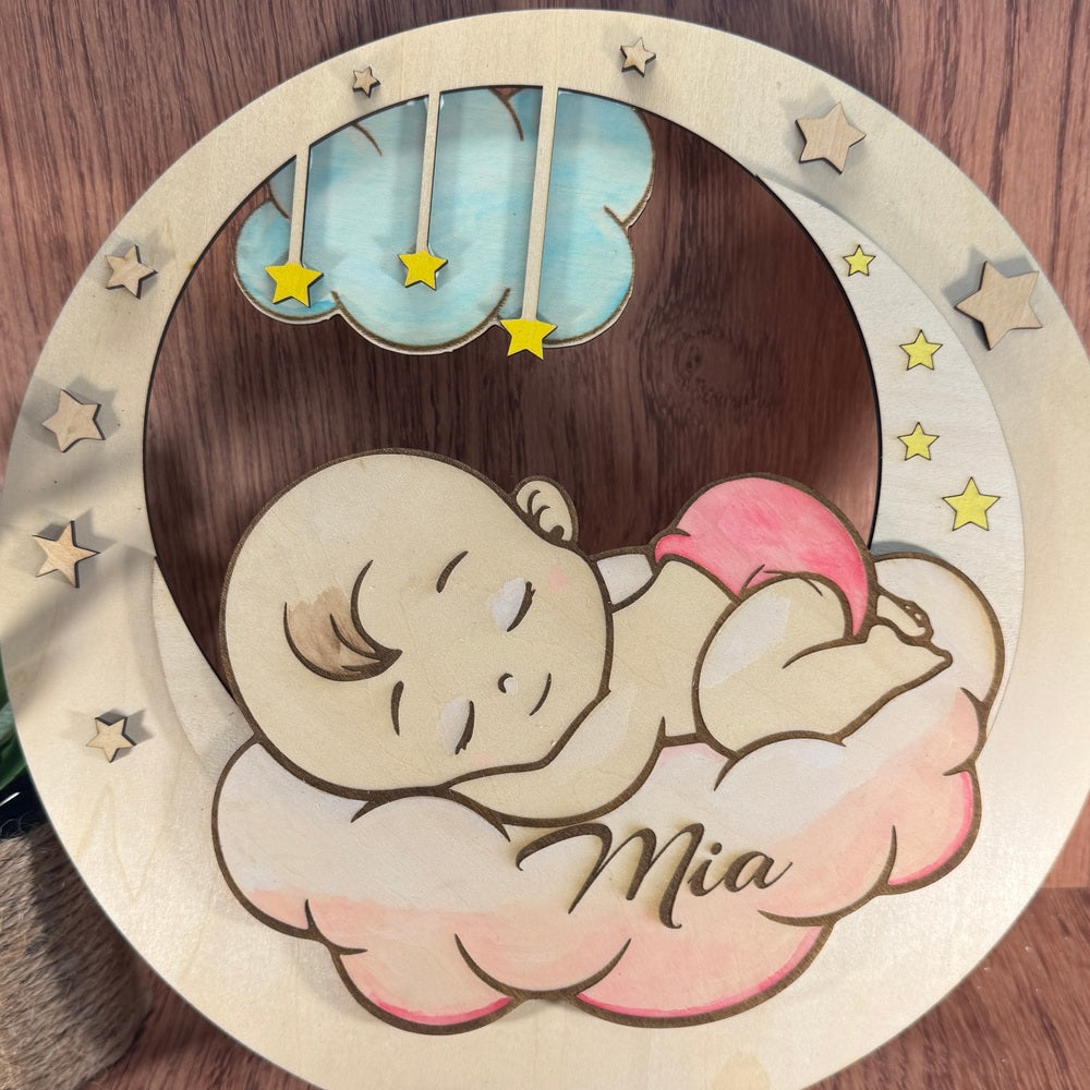 Décoration en bois personnalisée – Bébé endormi sur son nuage
