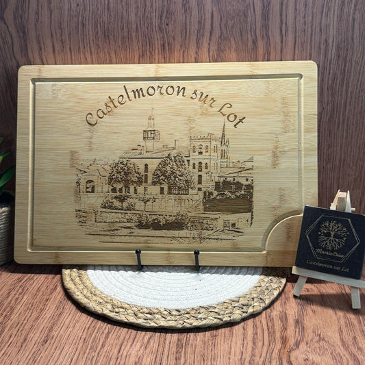 Planche bambou gravée – Castelmoron sur Lot (38x25 cm)
