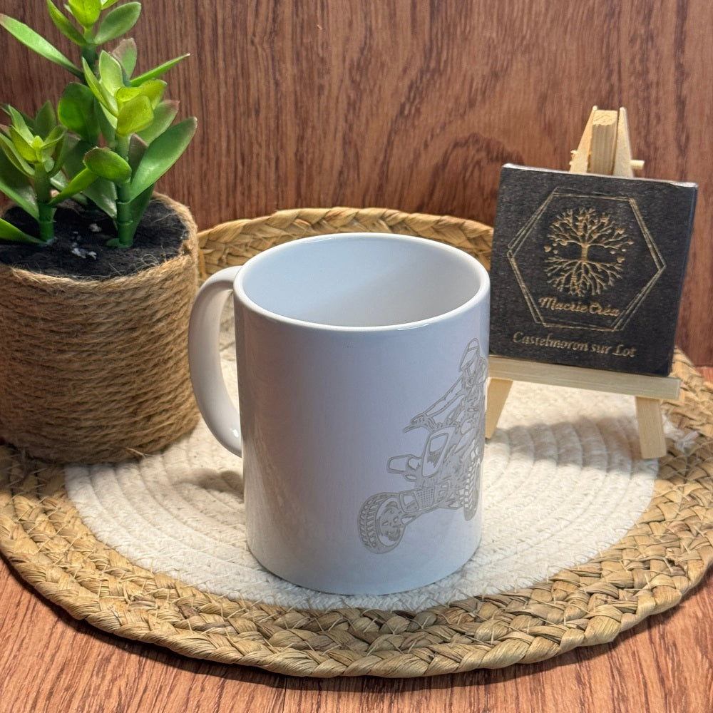 Mug blanc gravé laser – Quad
