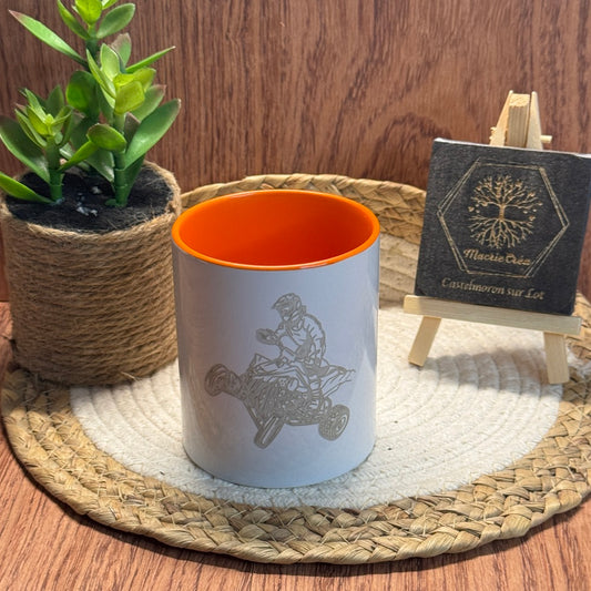Mug gravé laser – Quad (intérieur orange)
