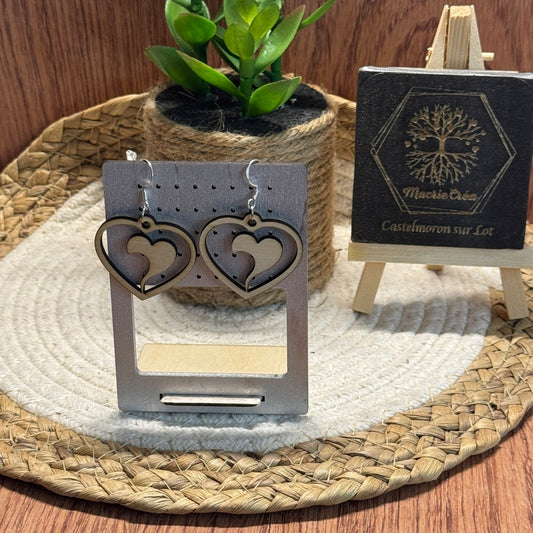 Boucles d’oreilles en bois découpé laser – Double cœur