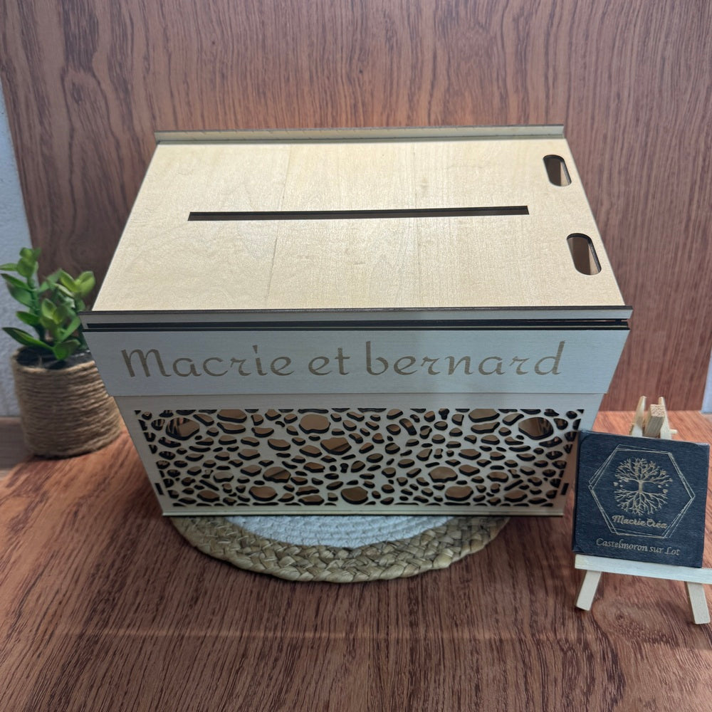 Urne de mariage en bois gravée laser – Personnalisée prénoms