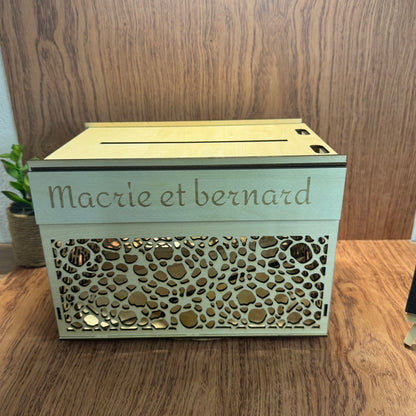 Urne de mariage en bois gravée laser – Personnalisée prénoms