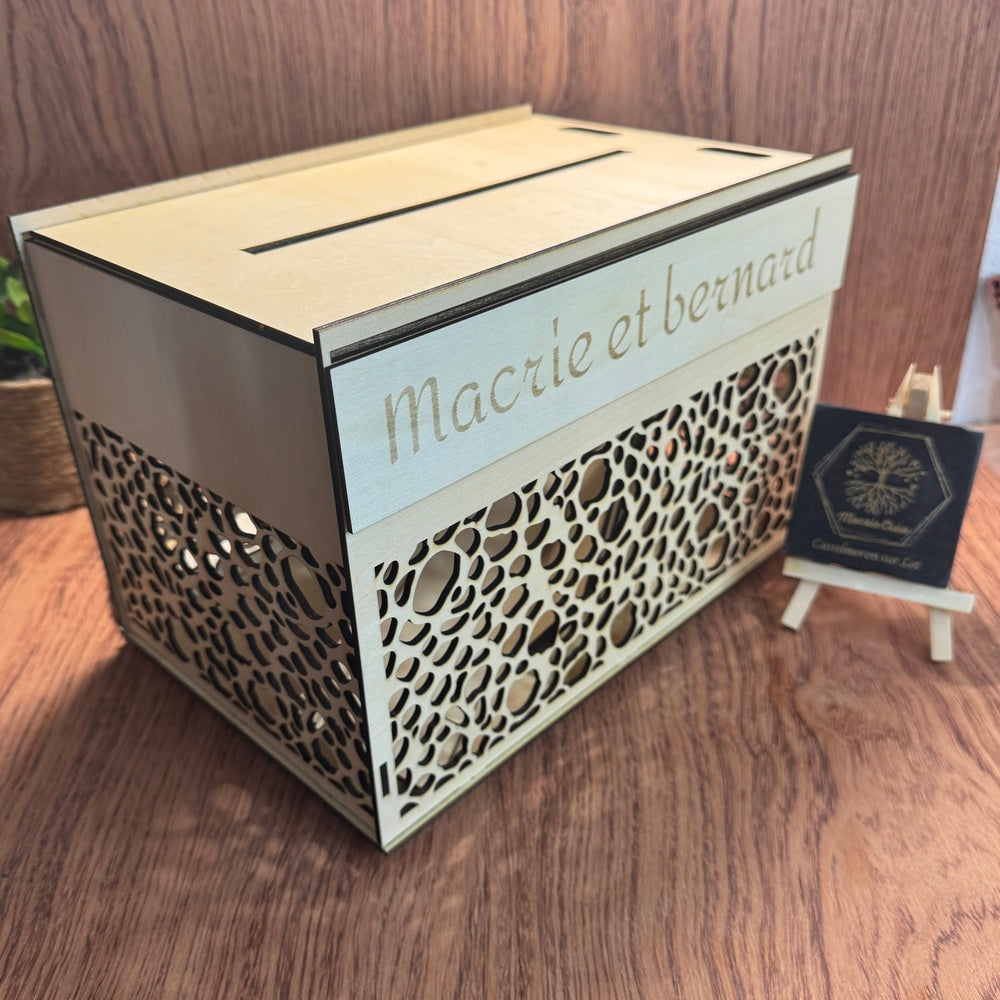 Urne de mariage en bois gravée laser – Personnalisée prénoms