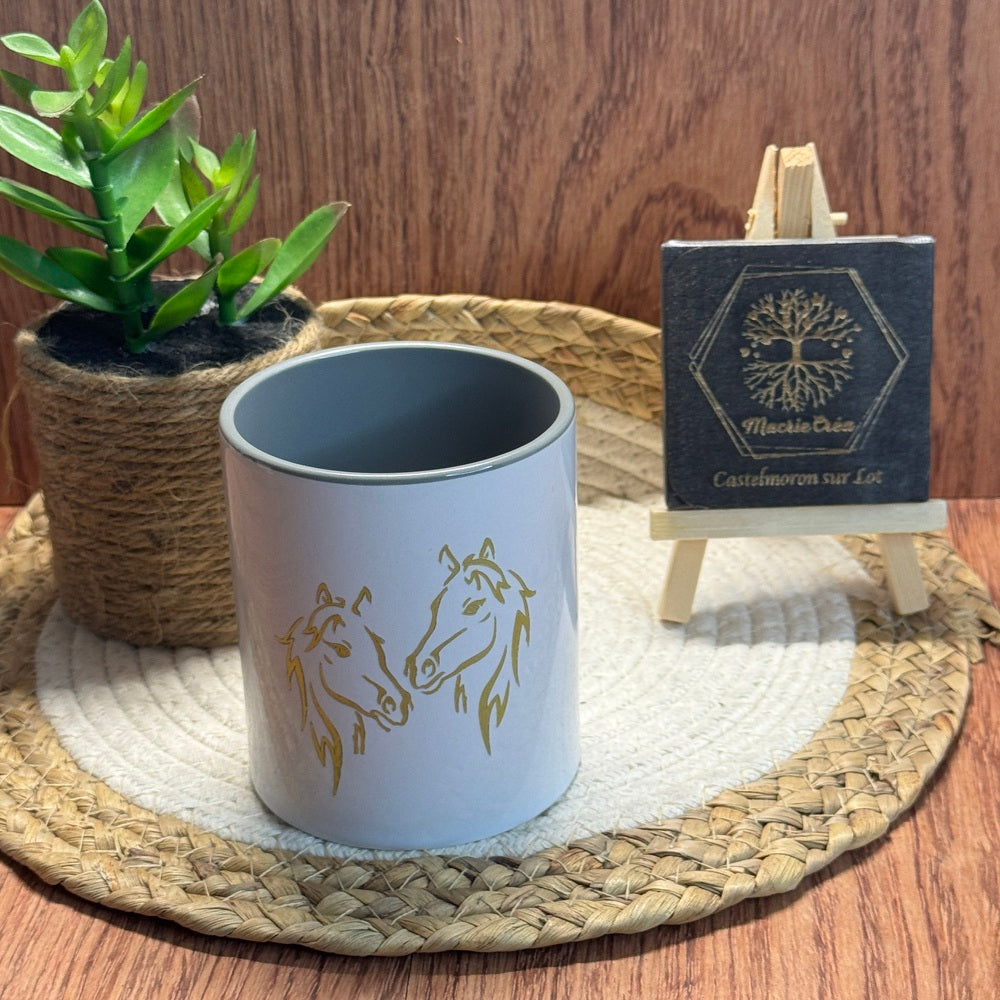 Mug gravé Chevaux Dorés