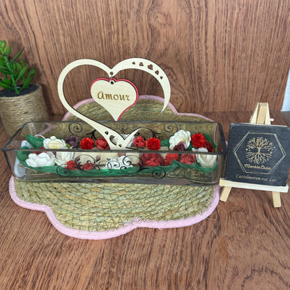 Vase en verre gravé – Décoration bois tilleul cœur "Amour" & guirlande lumineuse