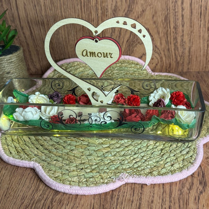 Vase en verre gravé – Décoration bois tilleul cœur "Amour" & guirlande lumineuse