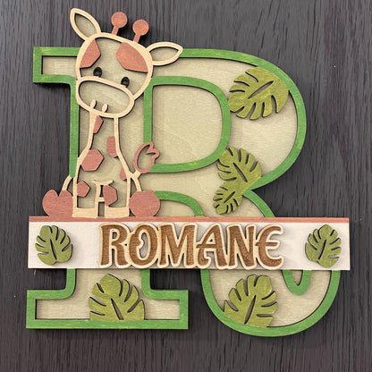 Lettre décorative en bois personnalisée – Initiale jungle avec animal